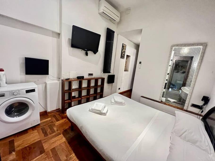 Old Town Florence- Love Apartment Bagian luar foto